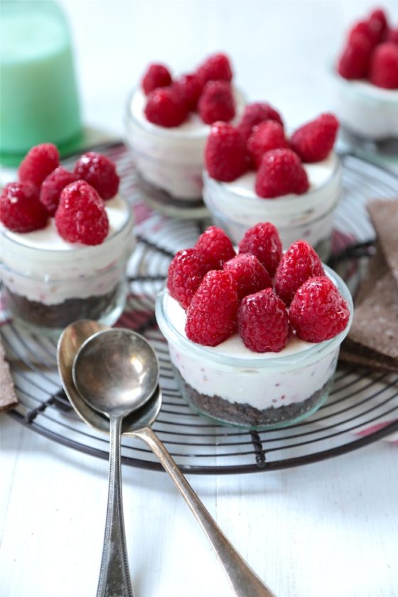 Mini No Bake White Chocolate Raspberry Pie