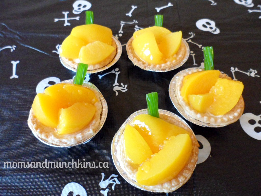 Peach “Pumpkin” Tarts from Moms and Munckins