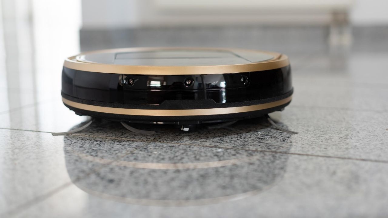 robotic vacuum cleaner