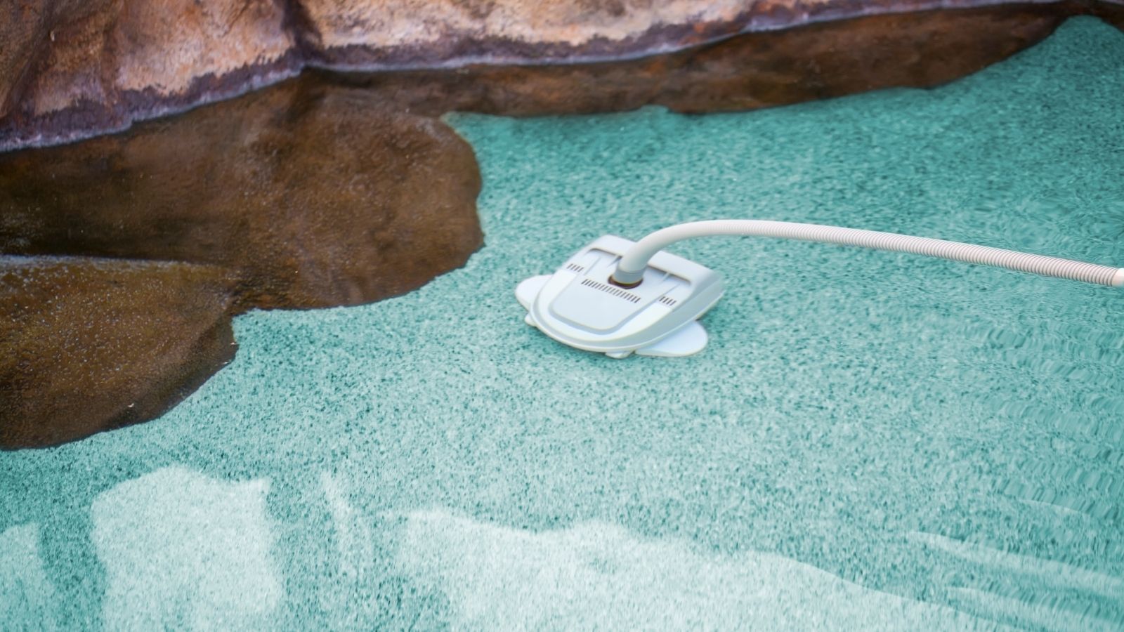 Robotic Pool Vacuums