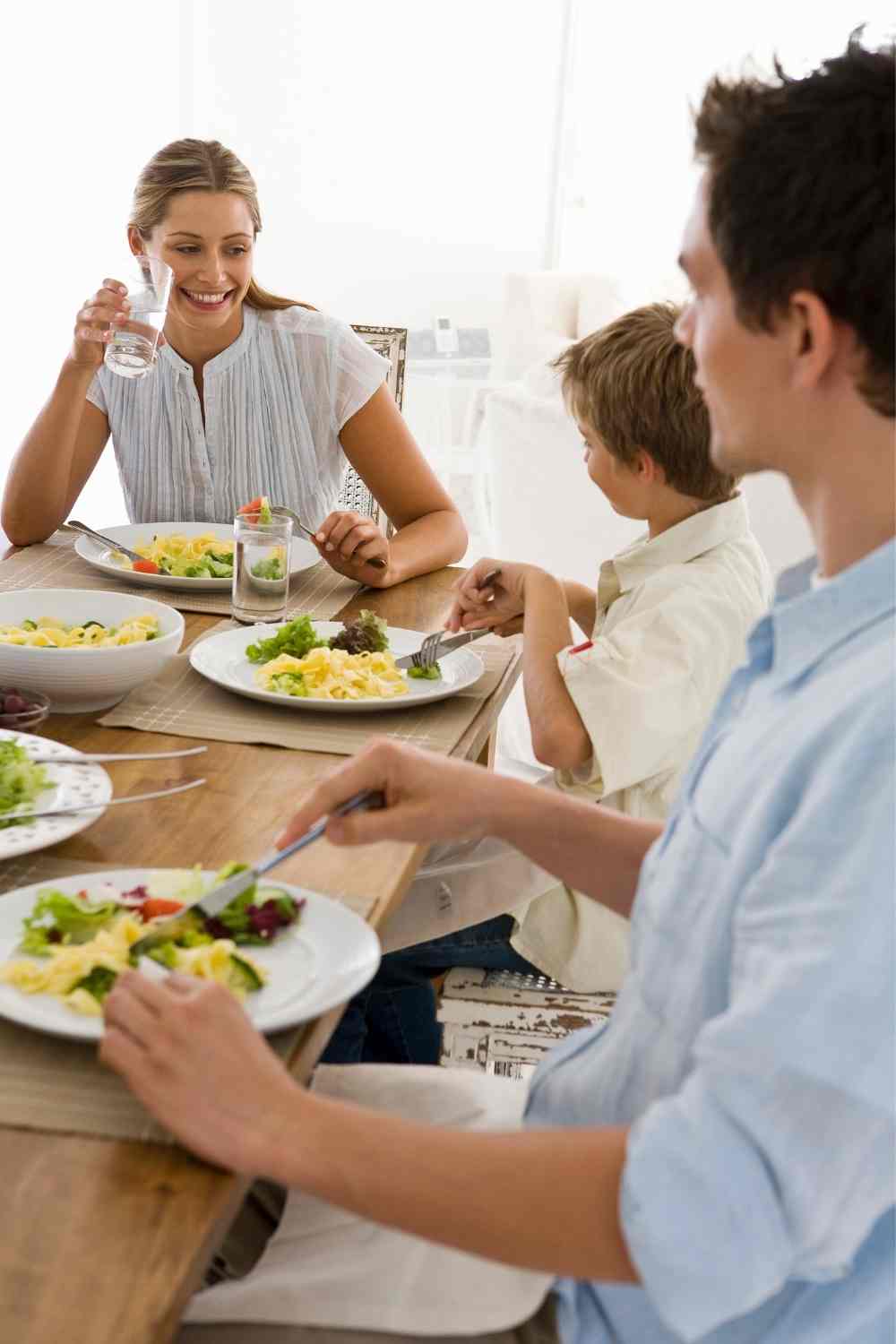 Eat supper together as a family