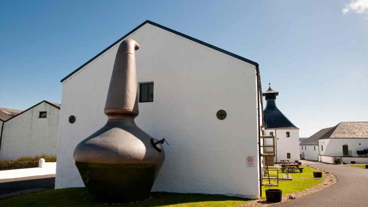 Bowmore's Distillery