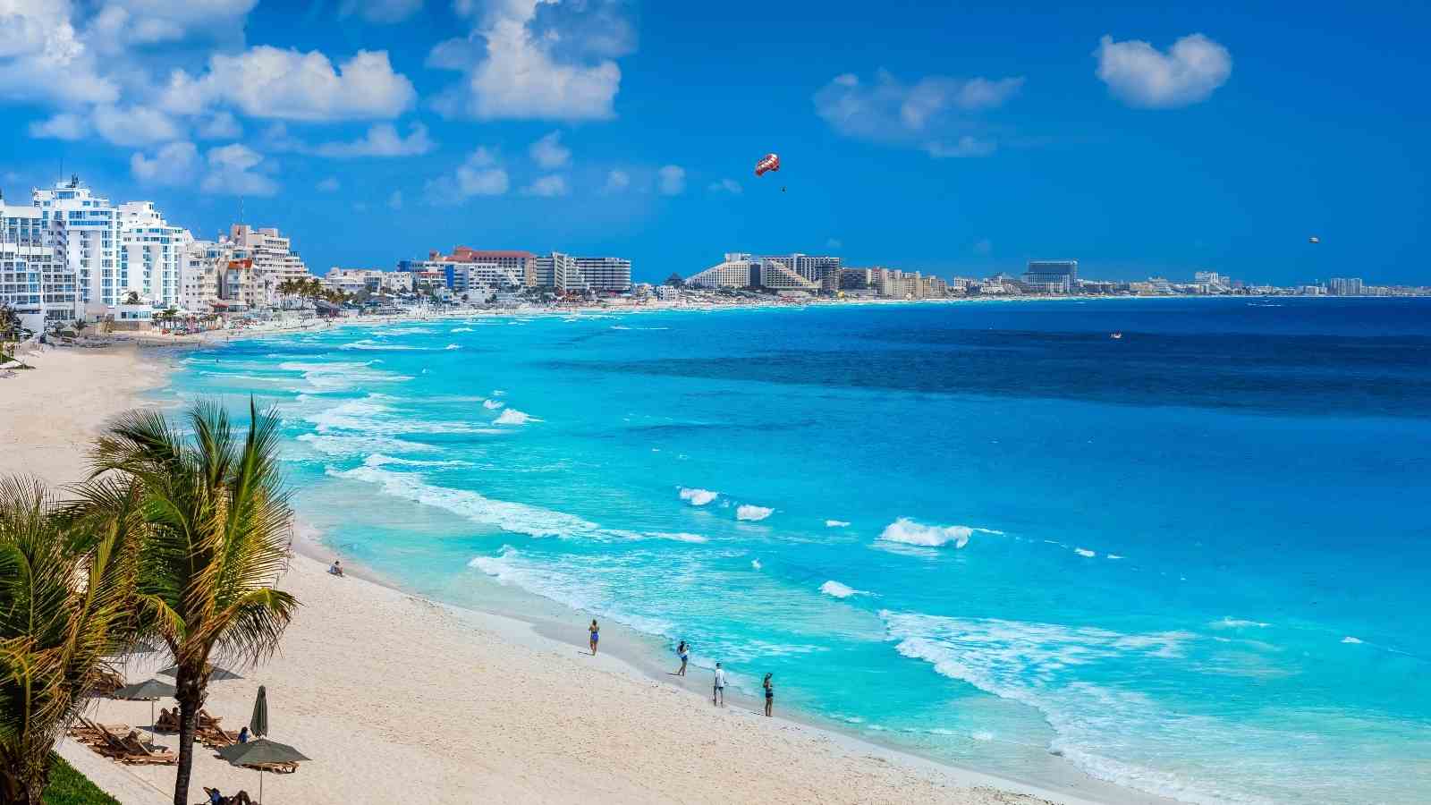 Go to the Best Beaches in Cancun