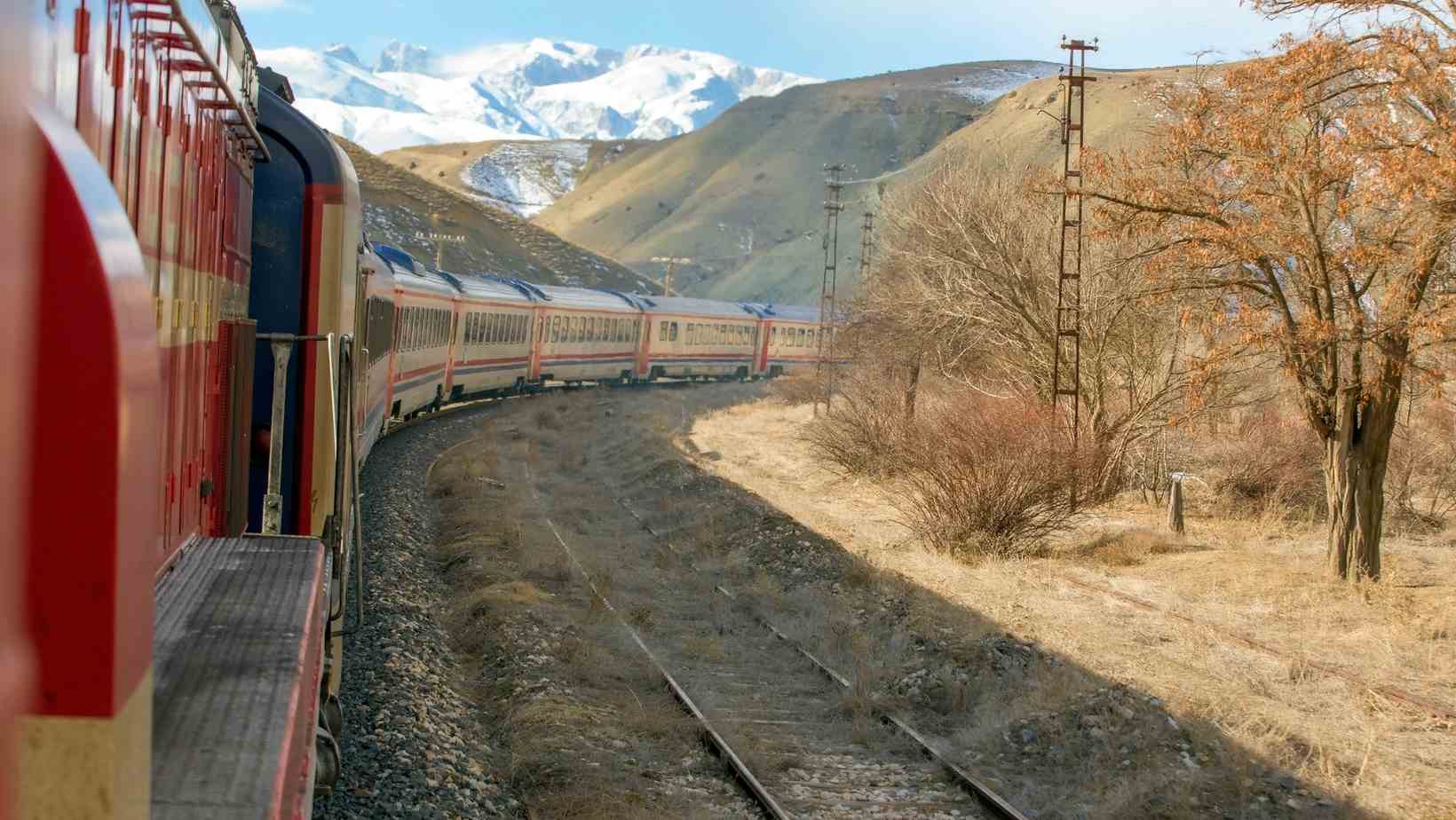 World's Longest Train Journeys