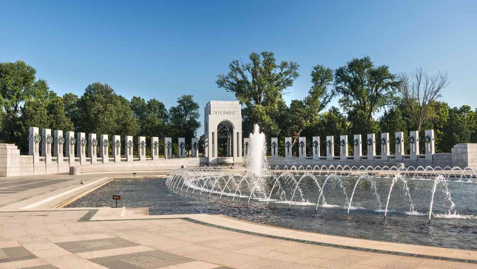 Washington, D.C.'s National World War II Memorial - amazing fountains