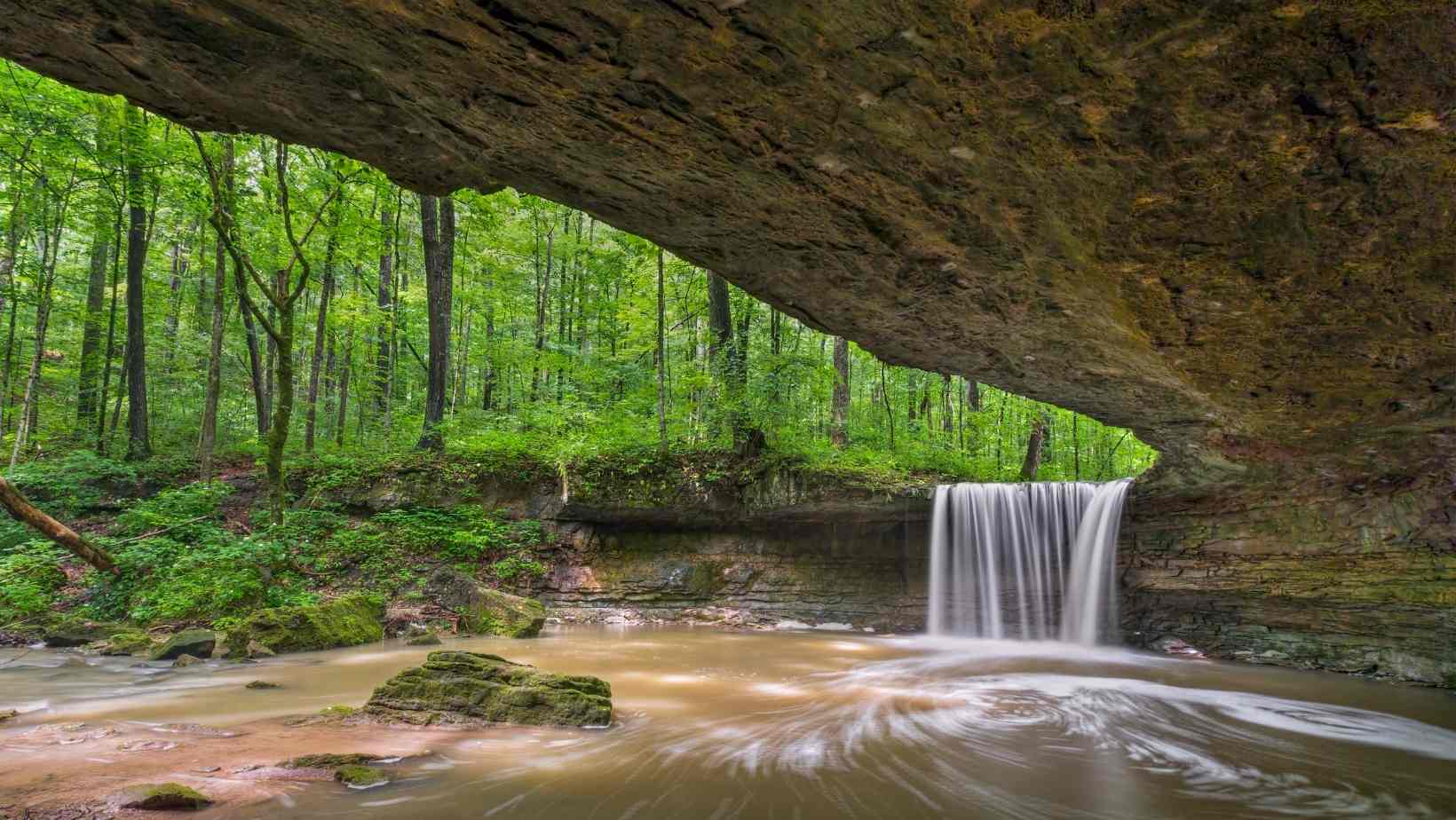 Amphitheater Falls