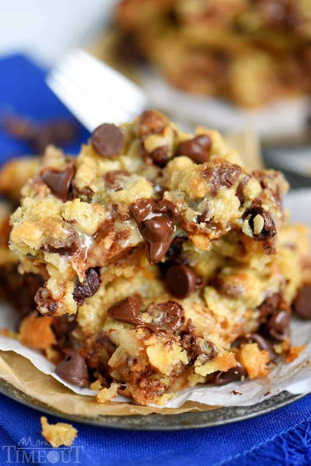 Coconut Toffee Chocolate Chip Cookie Bars