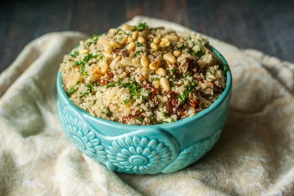 Festive Tomato and Spinach Cauliflower Rice