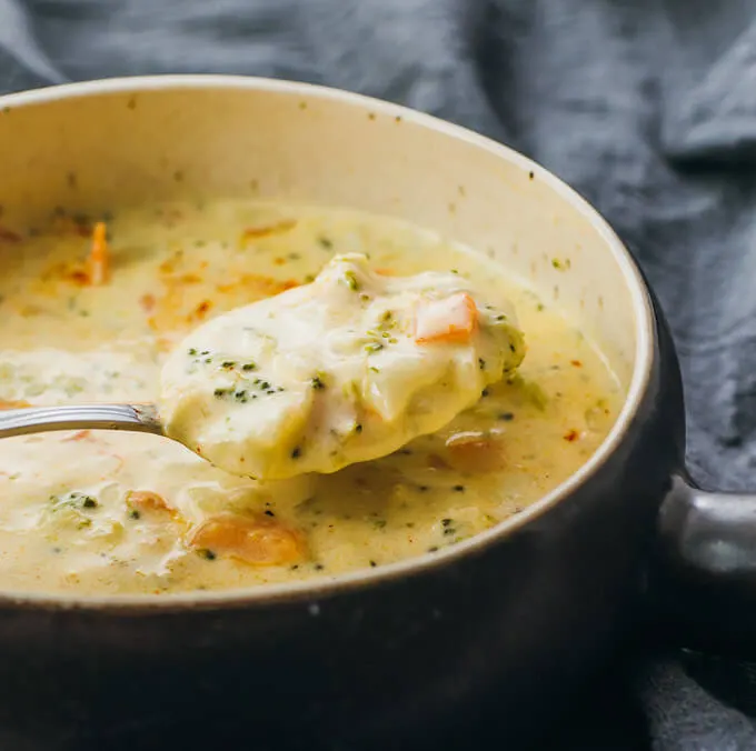 Instant Pot Broccoli Cheese Soup