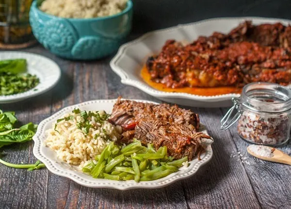 Slow Cooker Marinara Pot Roast