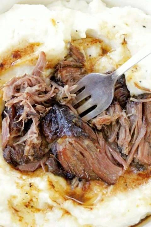 Slow Cooker Short Ribs