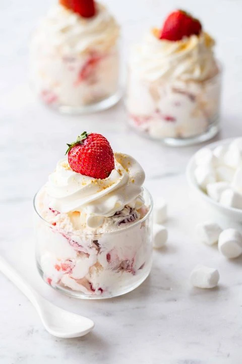 Strawberry Cheesecake Fluff