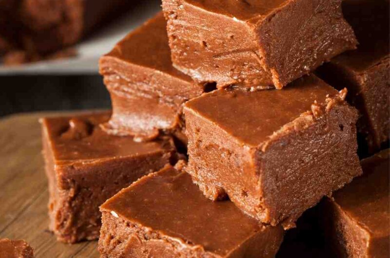 Christmas Chocolate Fudge Recipes to Enjoy This Holiday Season