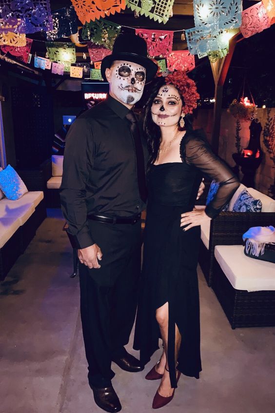 Couples Day of the Dead Halloween Costumes