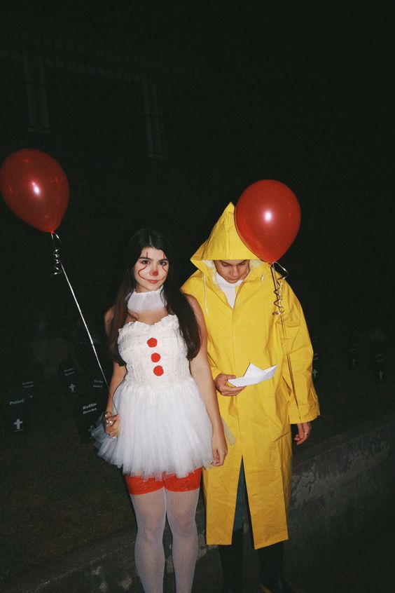 Pennywise from the IT department Halloween Costumes for Couples