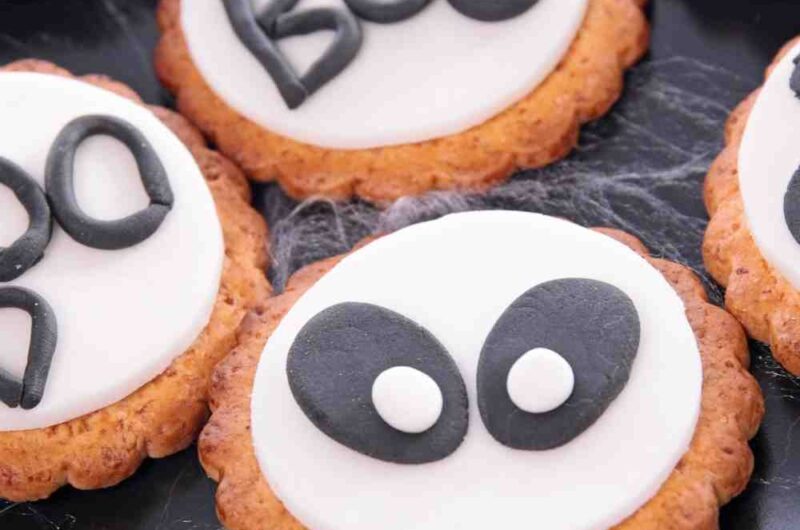 Vegan Halloween Cookies - Try These Spooky Treats!