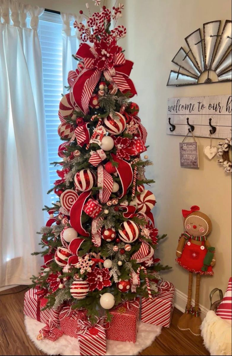 Peppermint gingerbread tree