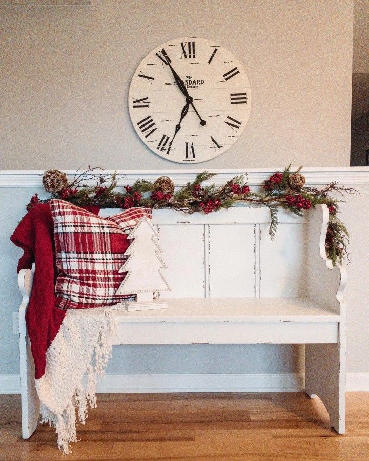 Christmas entry way bench decor!