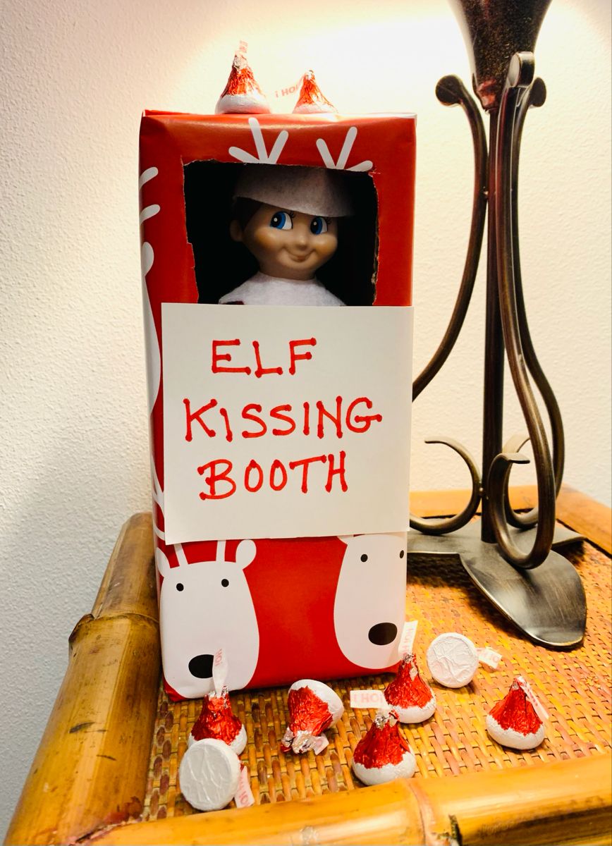 Kissing Booth Elf