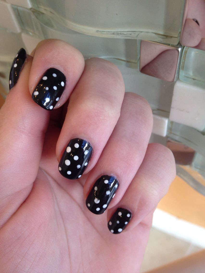 Black and white polka dots