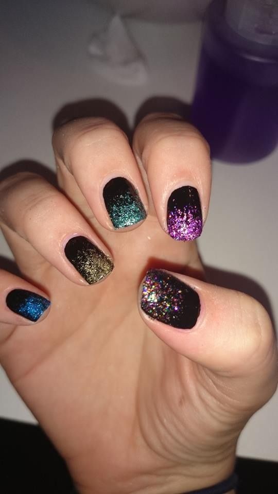 Fire work bonfire night nails