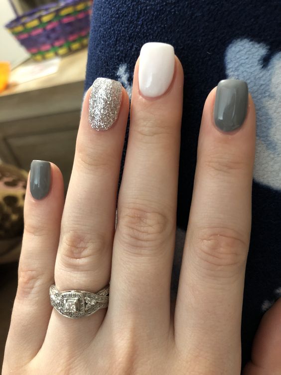 Grey silver Snow White nails
