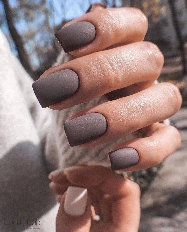 Brown matte nails