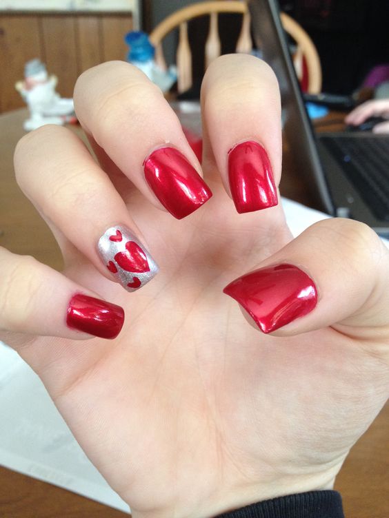 Cute Valentine nails