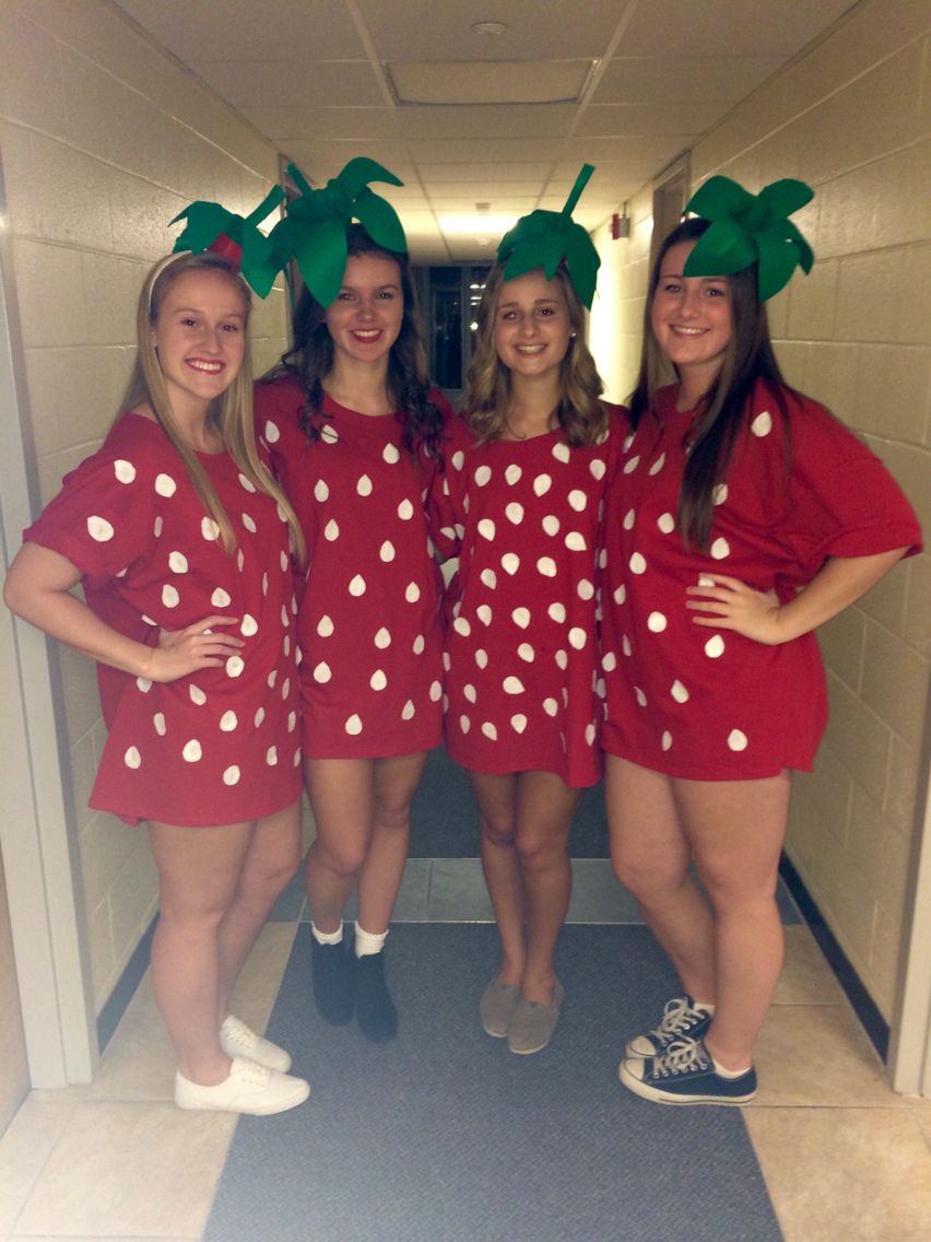 DIY cute and easy strawberry Halloween costume
