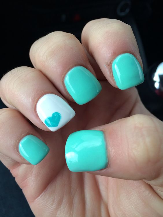 Mint nails