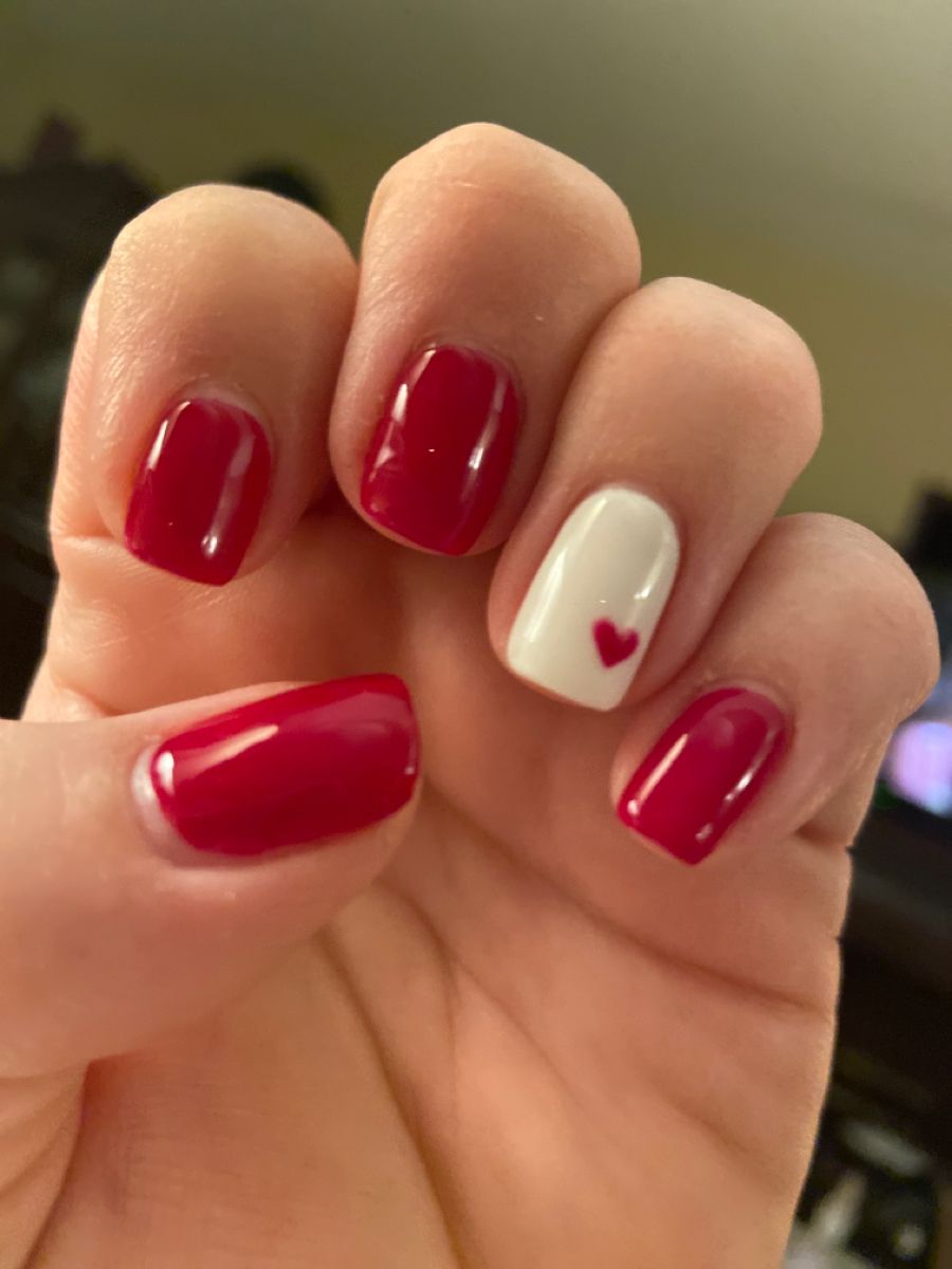 OPI Maraschino Cherry Valentine’s Day nails