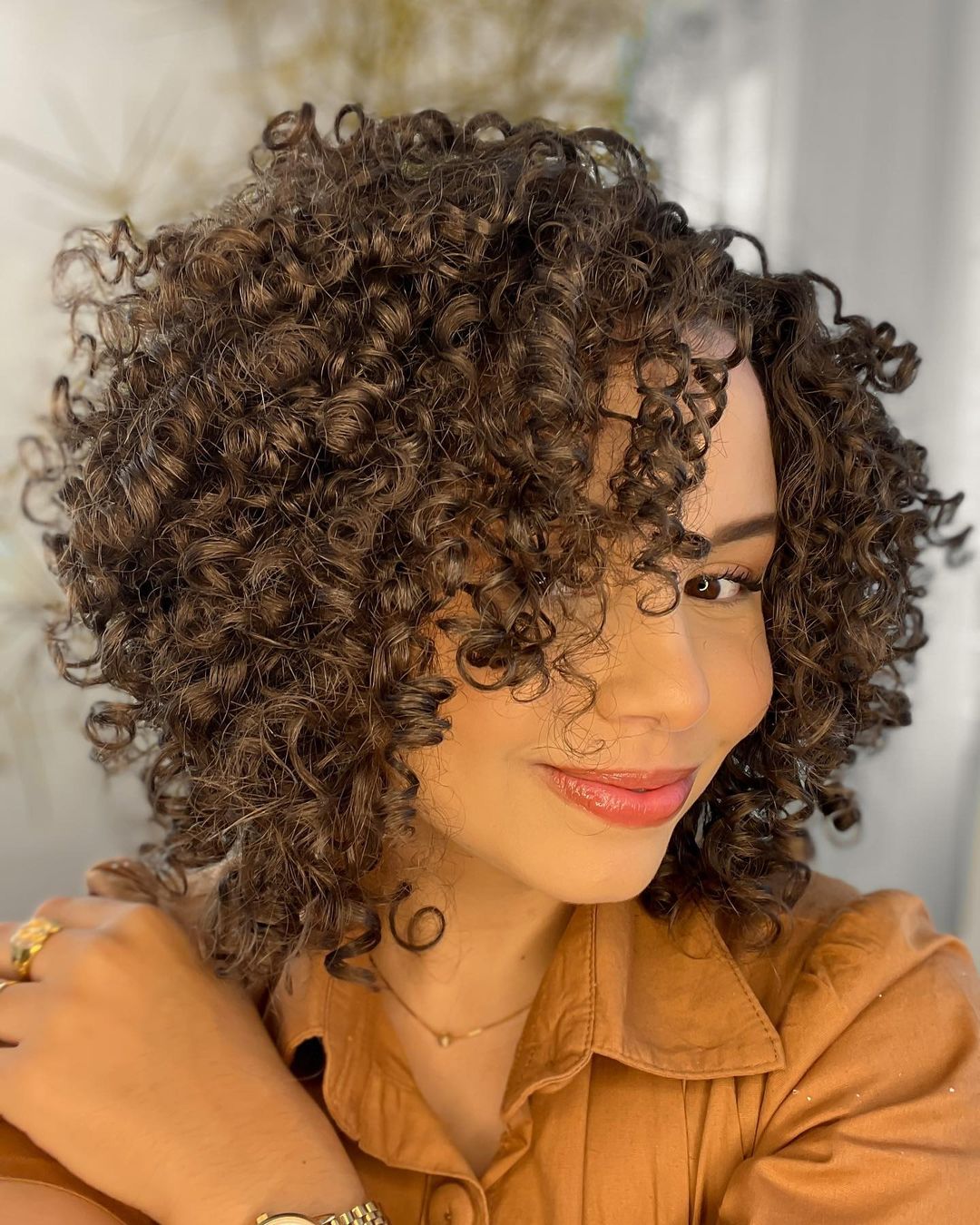 Hairstyles for Short Curly Hair with a Hairband