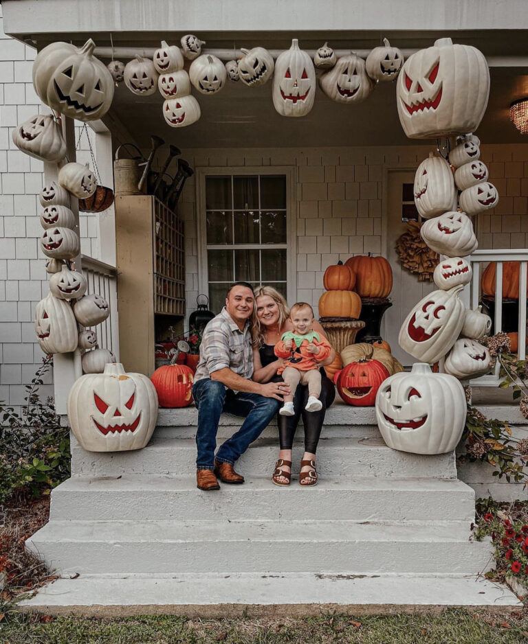 Neutral Jack-O-Lanterns Archway