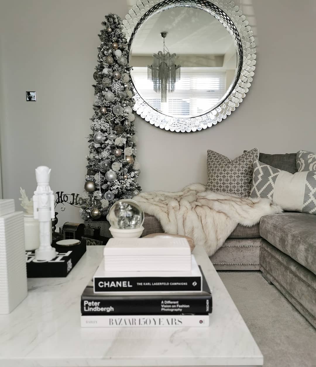 Modern Living Room with a Slim Christmas Tree