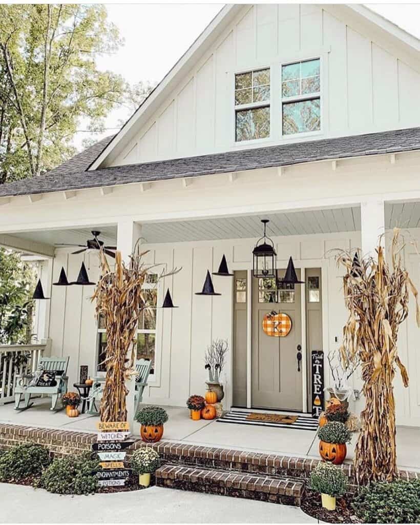 Cute Autumn Farmhouse Porch