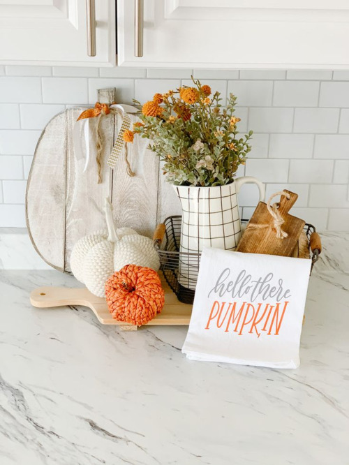 Woven pumpkins and fall napkin